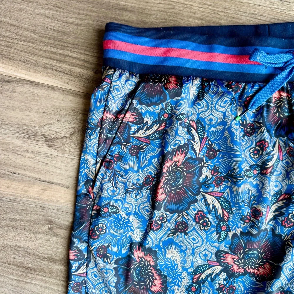 Men’s Medium Floral Print Pull-On‎ Shorts – Houston White’s Target collection